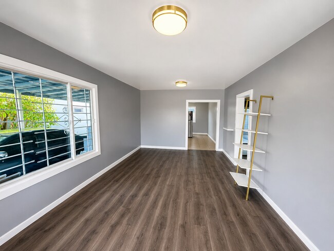 Building Photo - 574 Duboce Ave