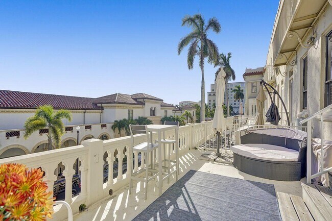 Building Photo - 235 Sunrise Ave