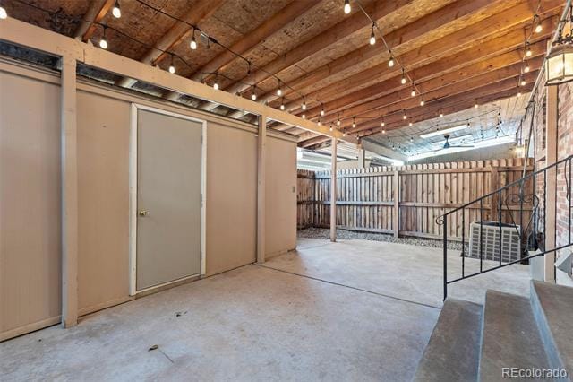 Building Photo - 9149 Mansfield Ave
