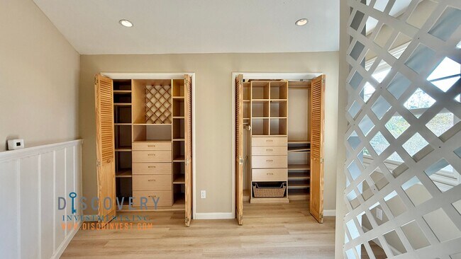 Building Photo - 3+ Bedroom Modern El Cerrito Hills Home