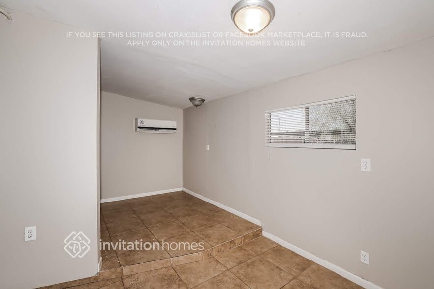 Building Photo - 17043 N 15th Ave