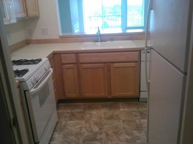 Building Photo - 2 bedroom in Burien WA 98166