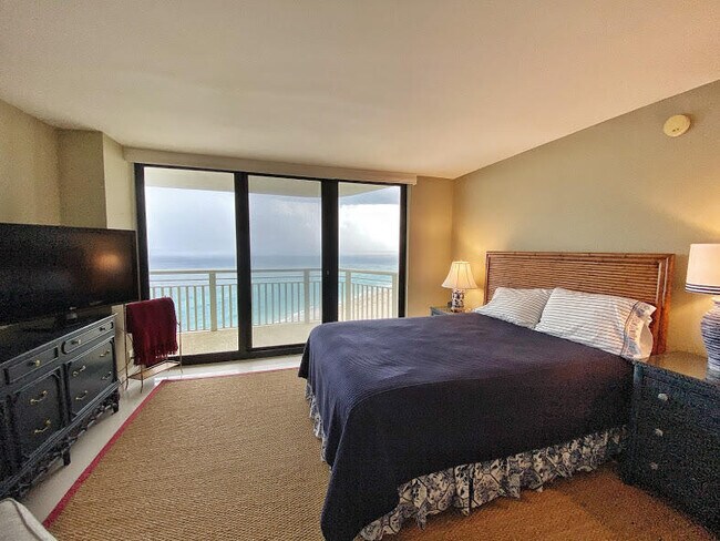 Building Photo - 3000 N Ocean Dr