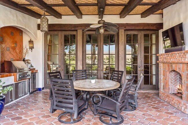 Building Photo - 83290 S Bay Dr