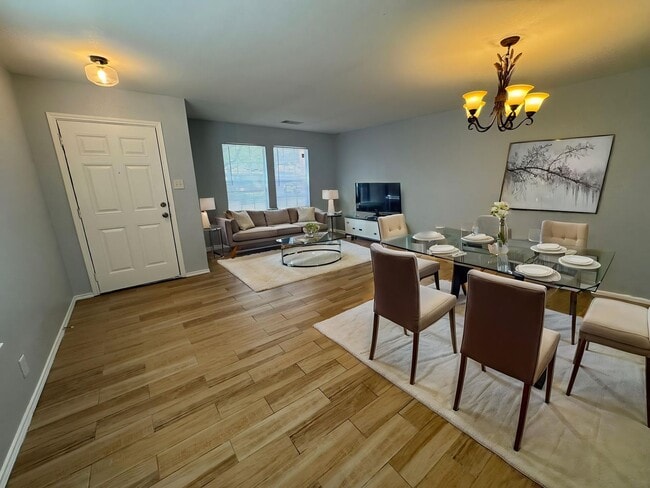 Building Photo - ALL BEDROOMS UPSTAIRS  |  GAMEROOM/LOFT UPSTAIRS  |  GARAGE CONVERTED