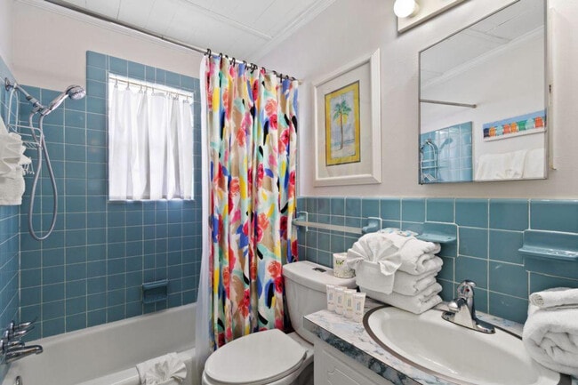 Building Photo - 2928 W Beach Blvd