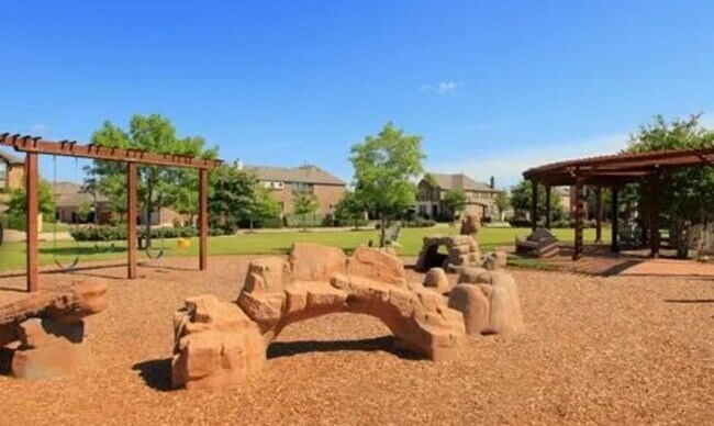Building Photo - Beautiful 3 Bed and 2 bath house in Viridian Village