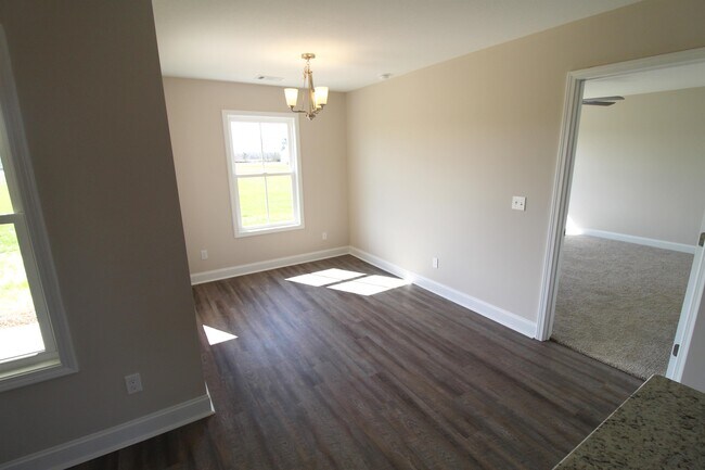 Building Photo - 6083 Forest Dr