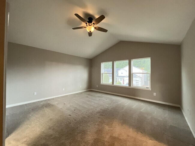 Building Photo - Spacious Modern Home with Open-Concept Living, Elegant Interior Features & Attached Garage