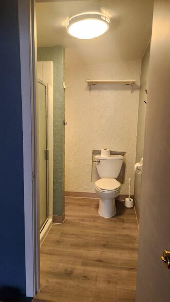 Building Photo - 1717 SE Clatsop St