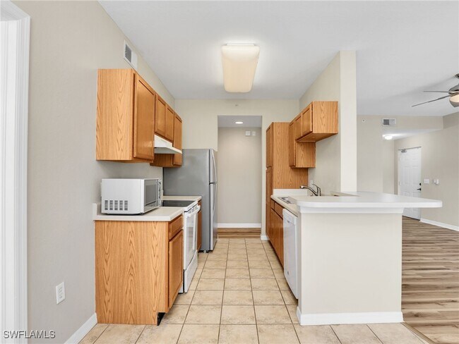 Building Photo - 7935 Preserve Cir