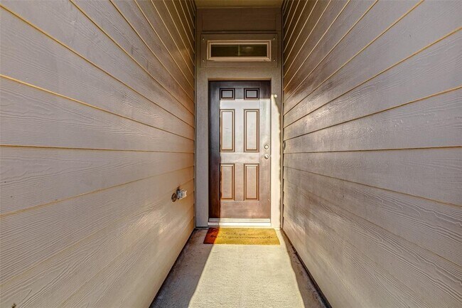 Building Photo - 5110 Morrison Dr