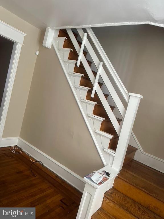 Building Photo - 5608 N Mascher St