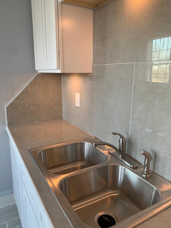 Building Photo - 2601 Fort Ave