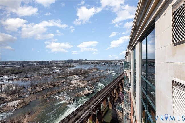 Building Photo - 1101 Haxall Point