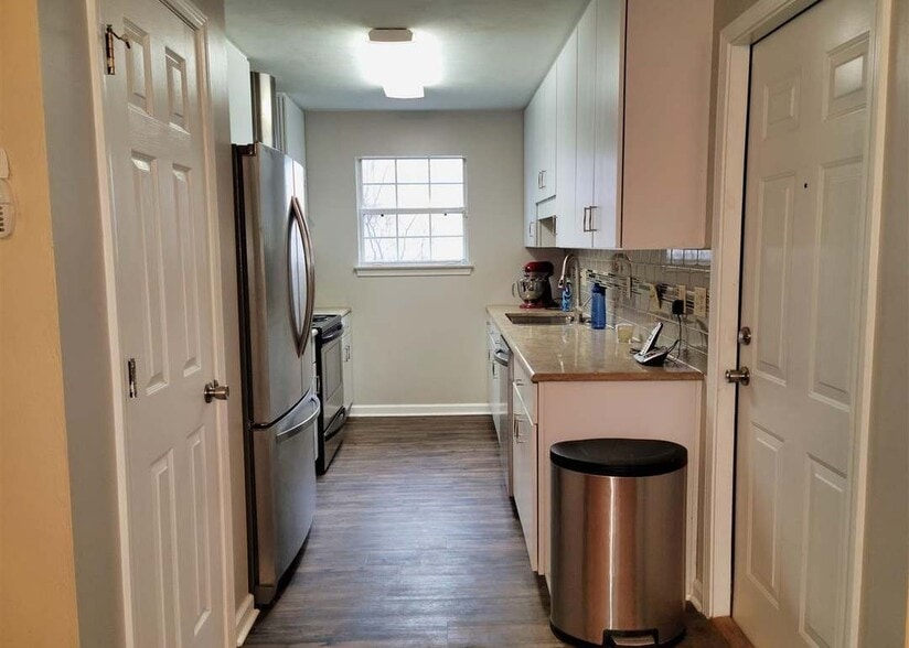 Building Photo - 4464 Westover Dr