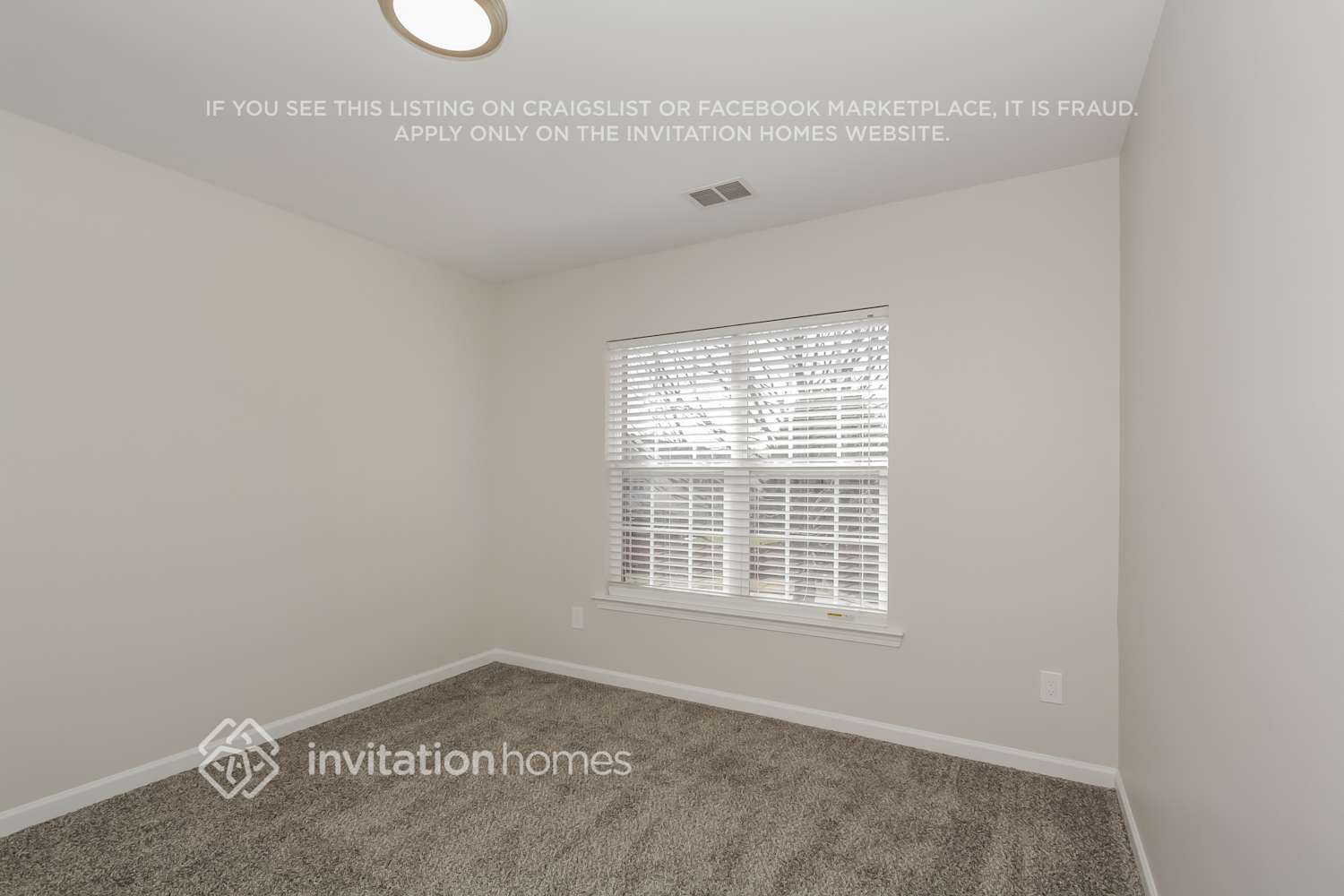 Building Photo - 2512 Red Birch Dr