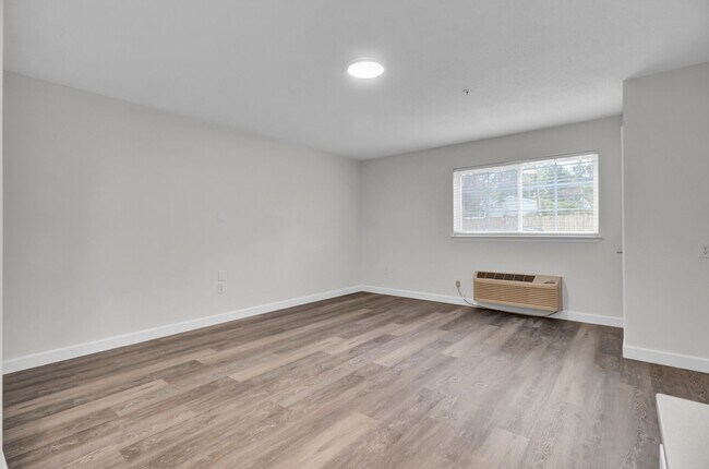 Building Photo - FIRST MONTH FREE- STUDIO APT- Available 1/1/2026