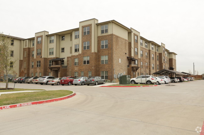 Building Photo - Evergreen at Arbor Hills