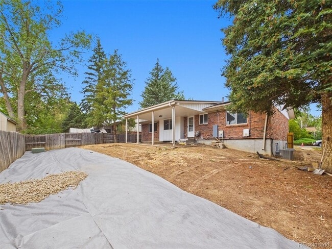 Building Photo - 2516 S Pagosa St