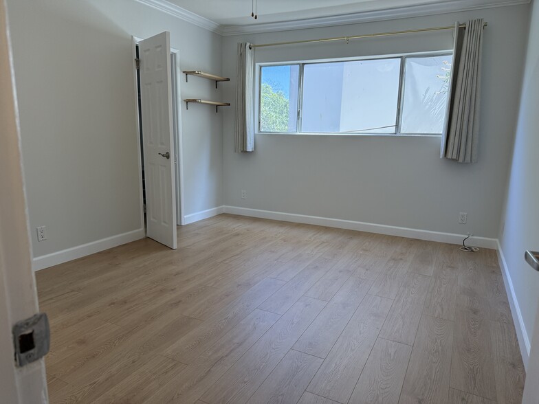 Building Photo - 1230 25th St