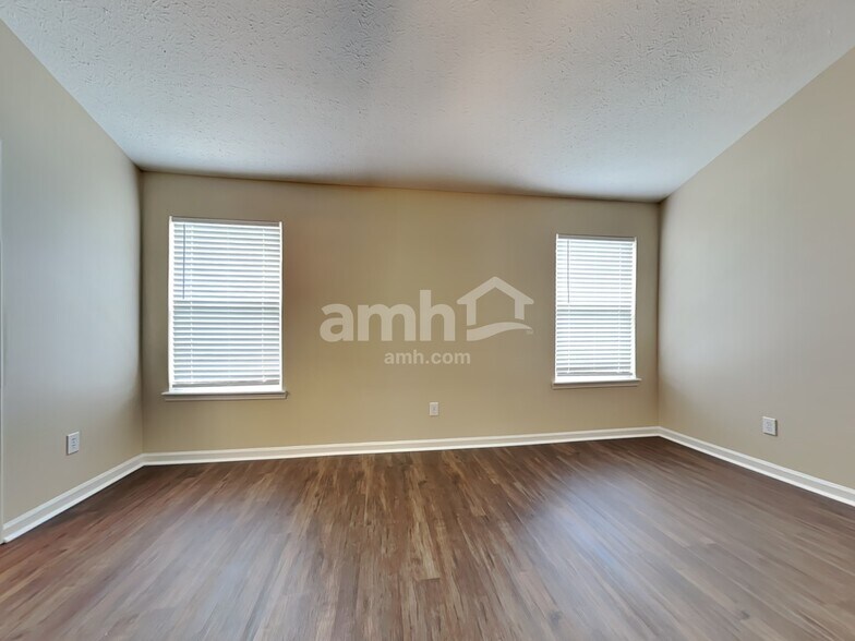 Building Photo - 5813 Columbia Cir