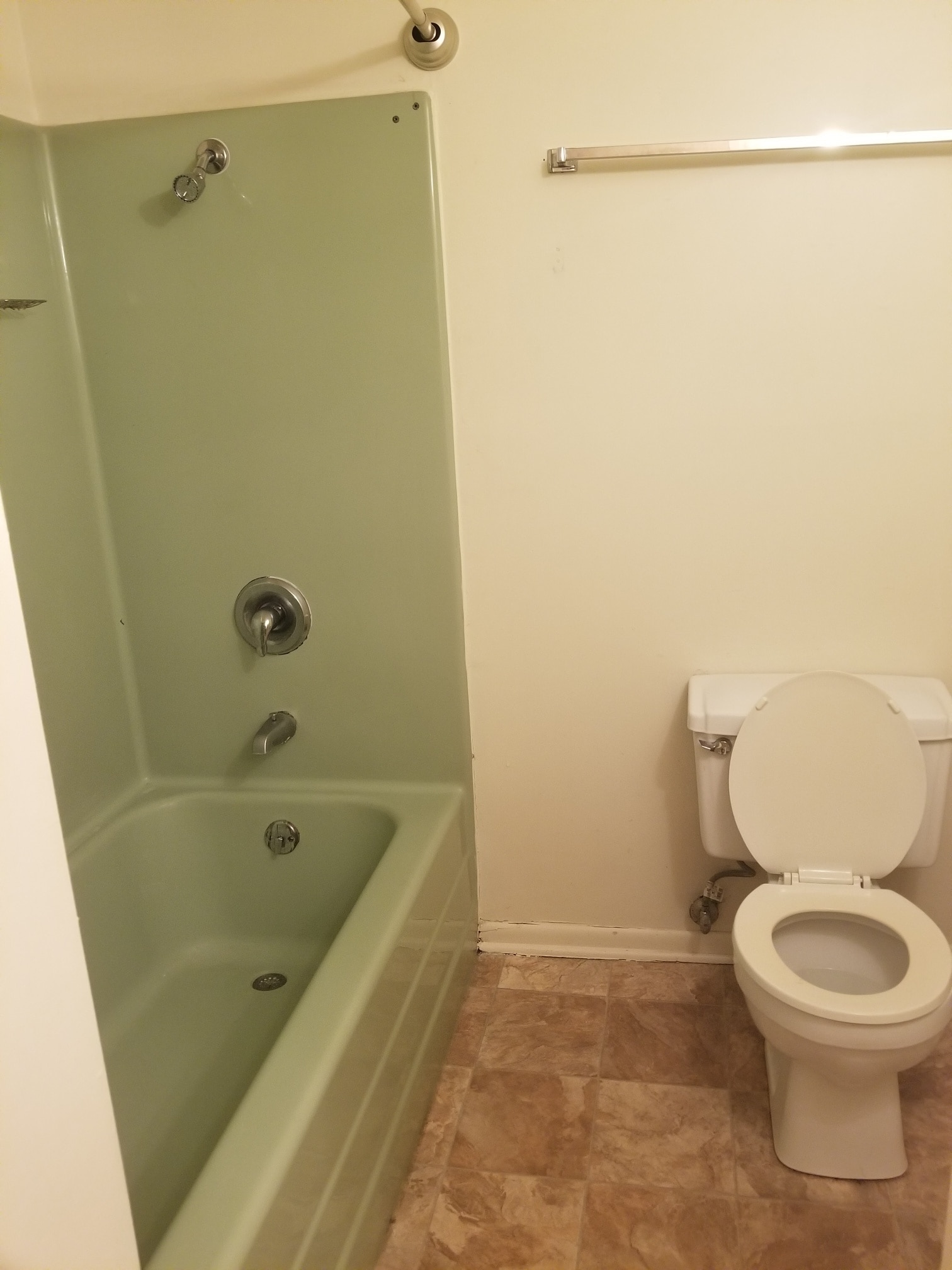 #45 2BR 1Bath With Washer/Dryer - 2740 University Ave