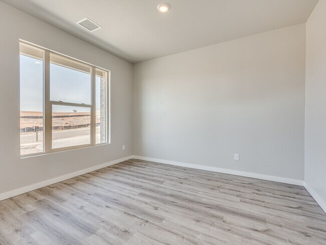 Building Photo - Beautiful New Construction Home in Edmond/...