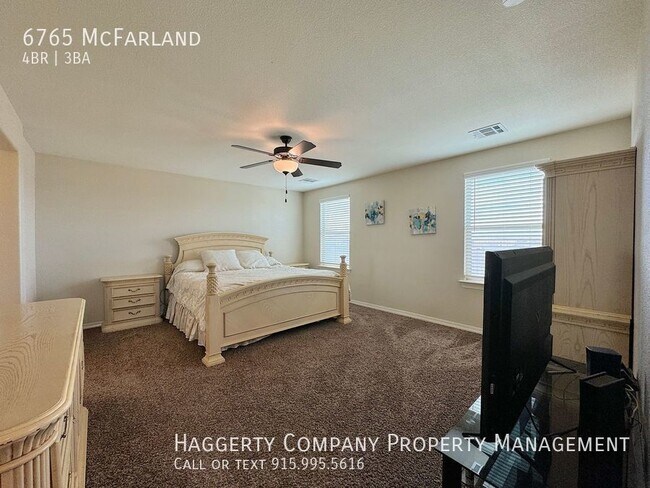 Building Photo - West El Paso 4 bed Refrig A/C with 3 car g...