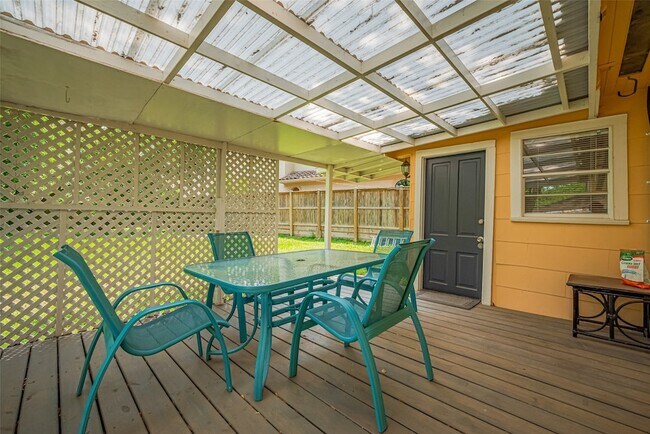 Building Photo - 5513 Fairdale Ln