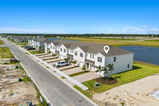 Building Photo - 9732 Venetian Sq