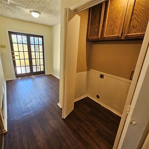 Building Photo - 1510 Cherrycrest Ln