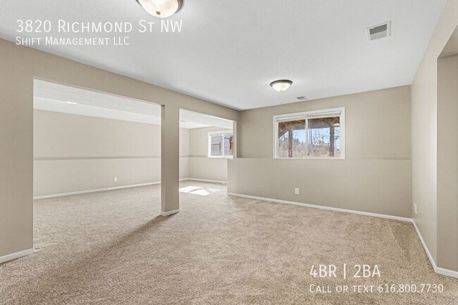 Building Photo - 3820 Richmond St NW