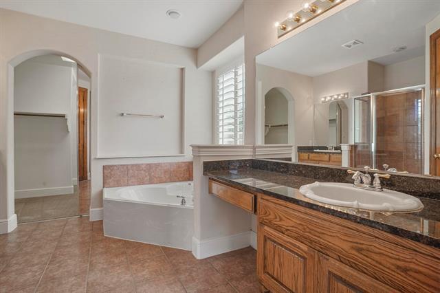 Building Photo - 446 High Point Dr