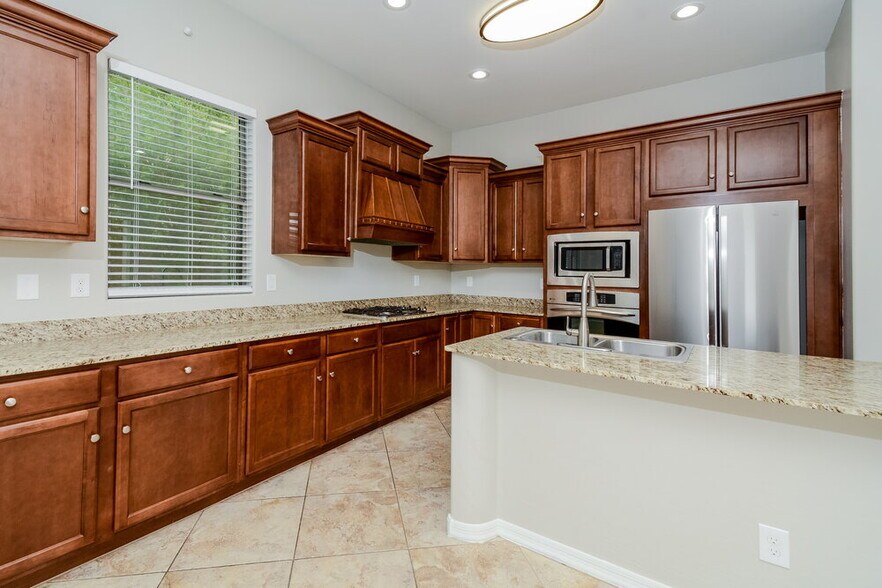 Building Photo - 13640 W Jesse Red Dr