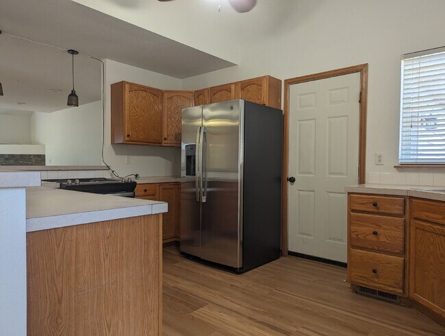 Building Photo - 5 bedroom home in desirable Anderson Farm ...