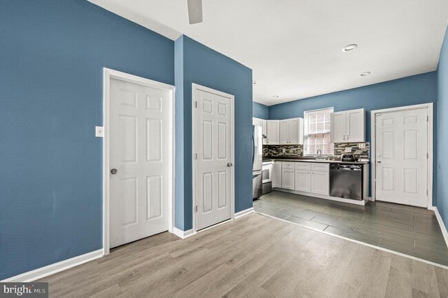 Building Photo - 1510 W York St