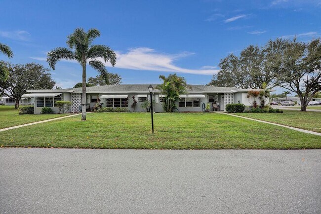 Building Photo - 797 North Dr