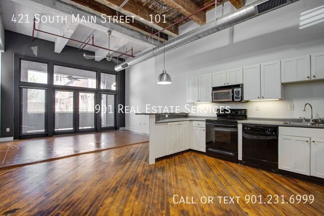 Building Photo - 421 S Main St