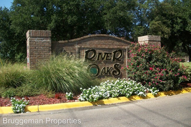 Building Photo - 101 S Twin Creek Dr