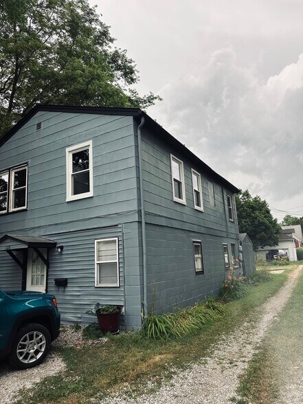 Building Photo - 108 E Woodbury St