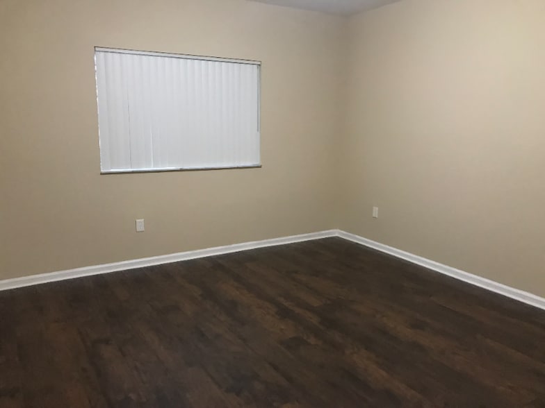 Building Photo - 3236 NW 31st Terrace