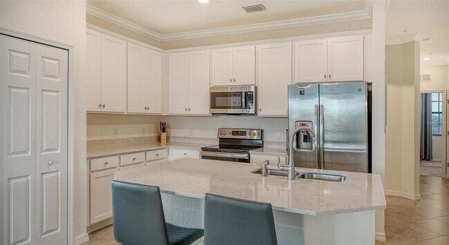 Building Photo - 17510 Gawthrop Dr