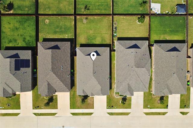 Building Photo - 1701 Lake Grove Dr