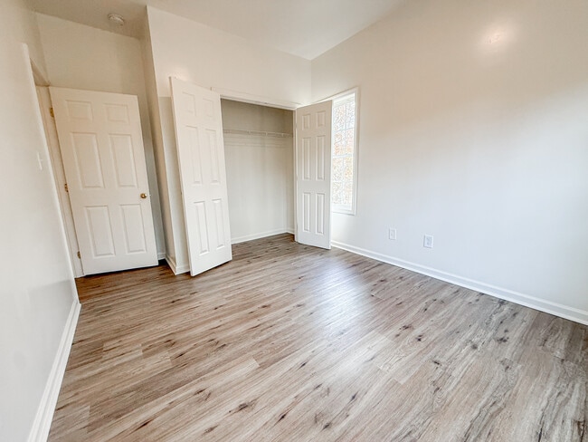 Building Photo - 2468 Spring St NW