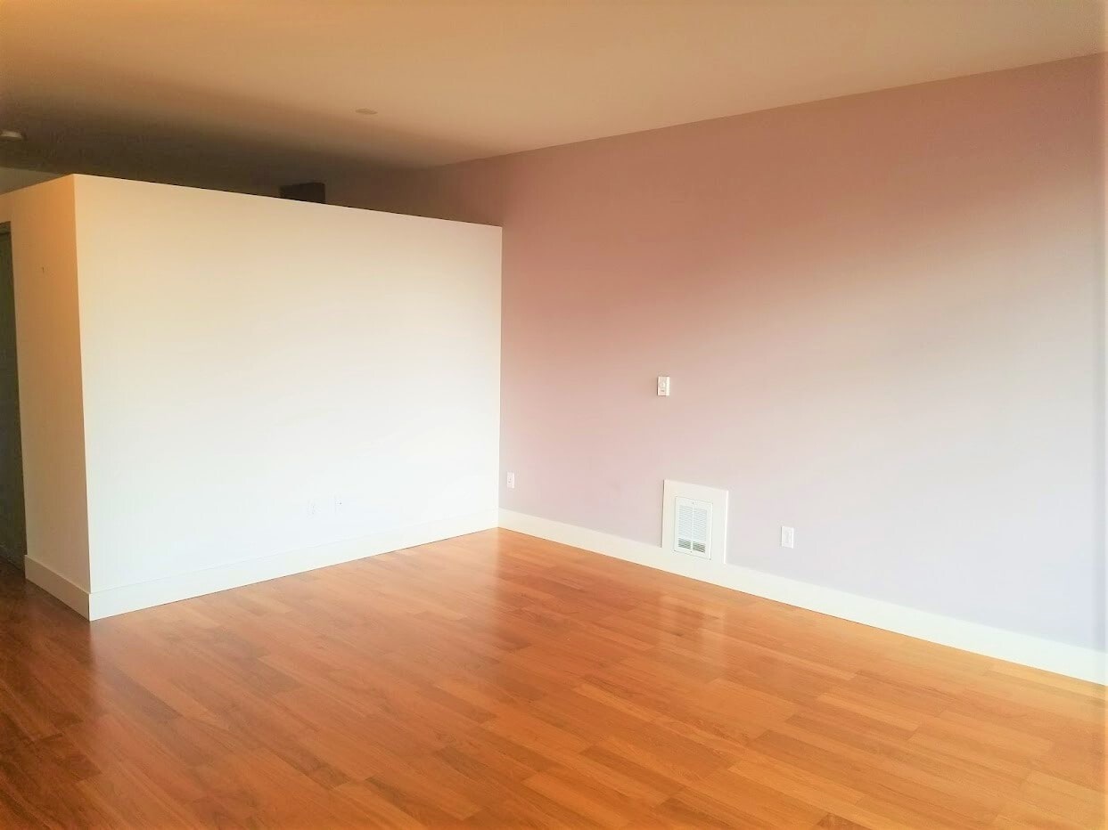 Living Space - 2911 2nd Ave