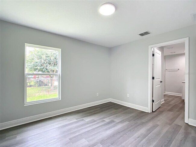Building Photo - 13609 Markhan St