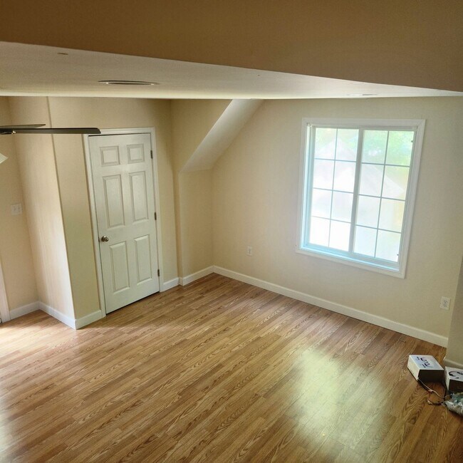 Building Photo - 32 Little Florida Road, Poquoson, VA - Ava...