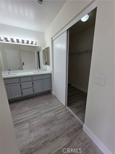 Building Photo - 2874 W Calle Vista Dr