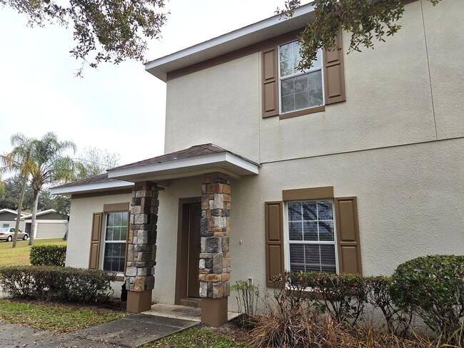 Building Photo - Adjacent to Waterfront Park